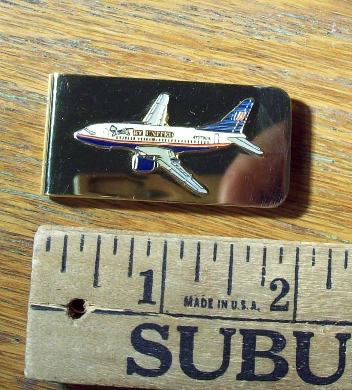 Shuttle by United money clip