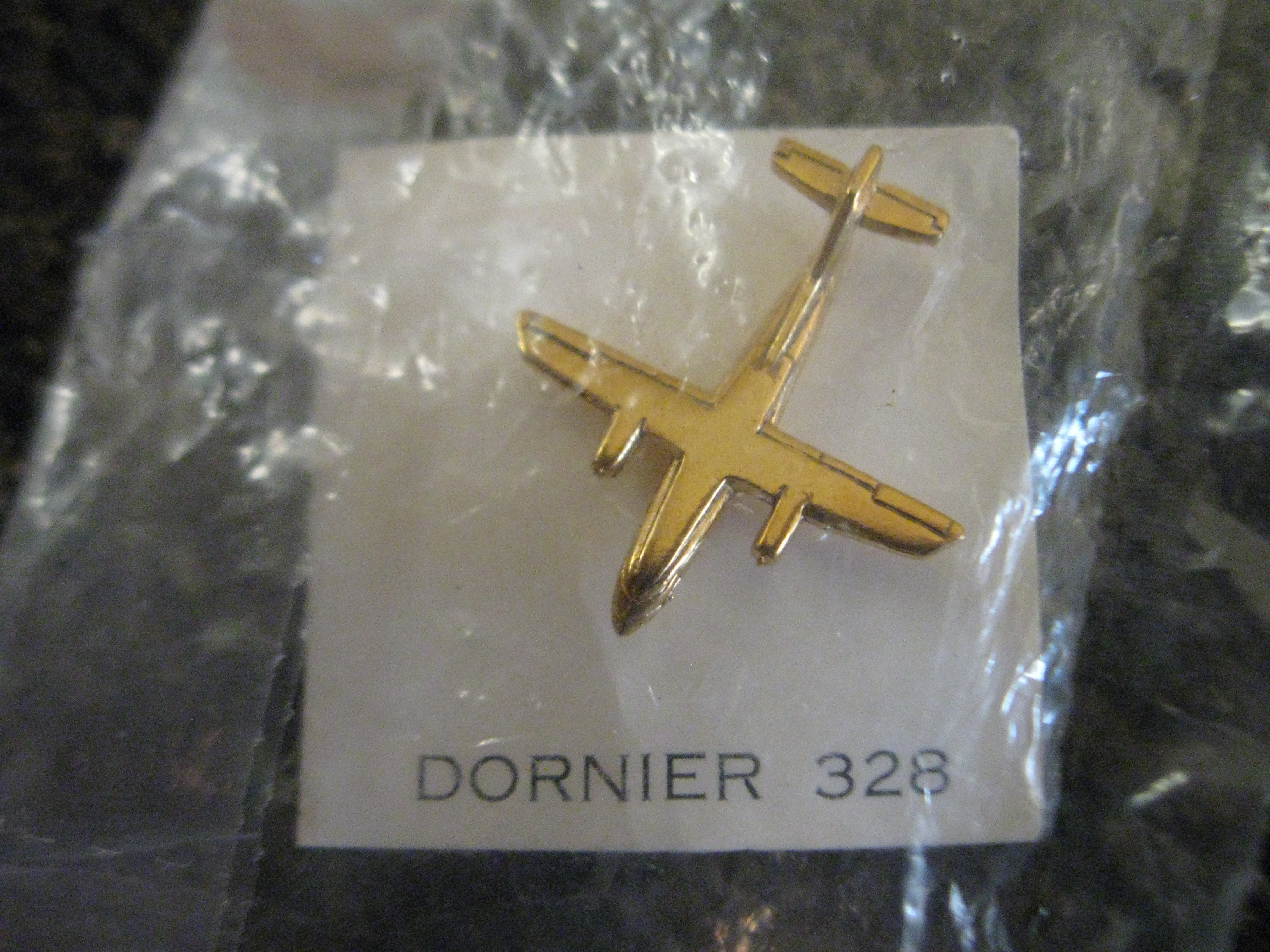 Dornier 328 pin